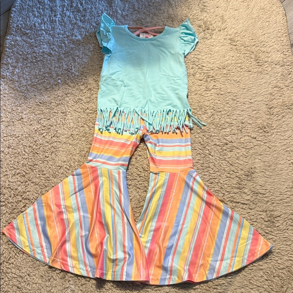 NWT Toddler Ruffle Girl Two Piece Set - Picture 2 of 4